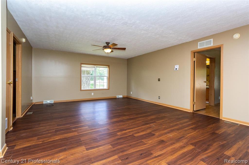 4080 Cass Elizabeth Road, Waterford, MI 48328 — Photo 7