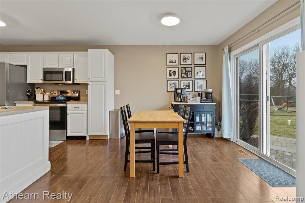 4335 Pondview Drive, Swartz Creek, MI 48473 — Photo 14