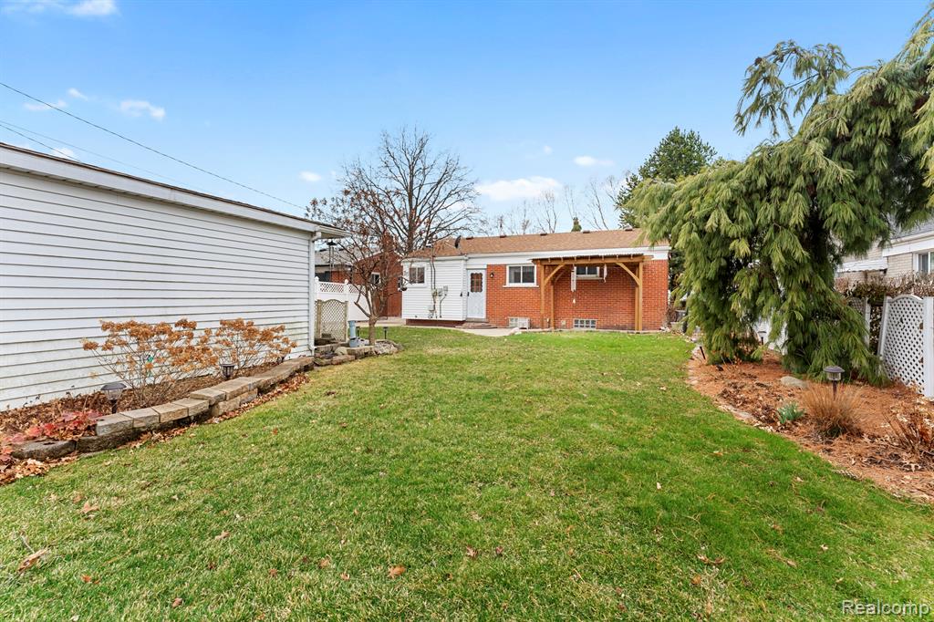 15225 Poplar Street, Southgate, MI 48195 — Photo 23