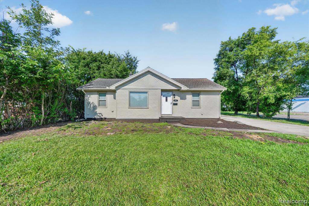 2061 Inkster Road, Garden City, MI