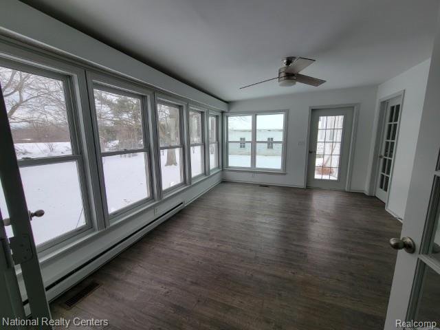 60001 E 8 MILE Road, South Lyon, MI 48178 — Photo 14