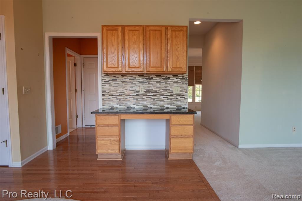 4233 Holly Lane, Rochester, MI 48306 — Photo 12
