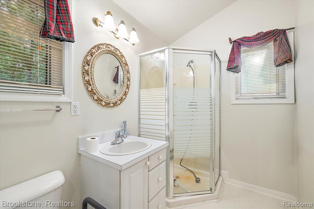 728 E Romeo Road, Oakland, MI — Photo 40