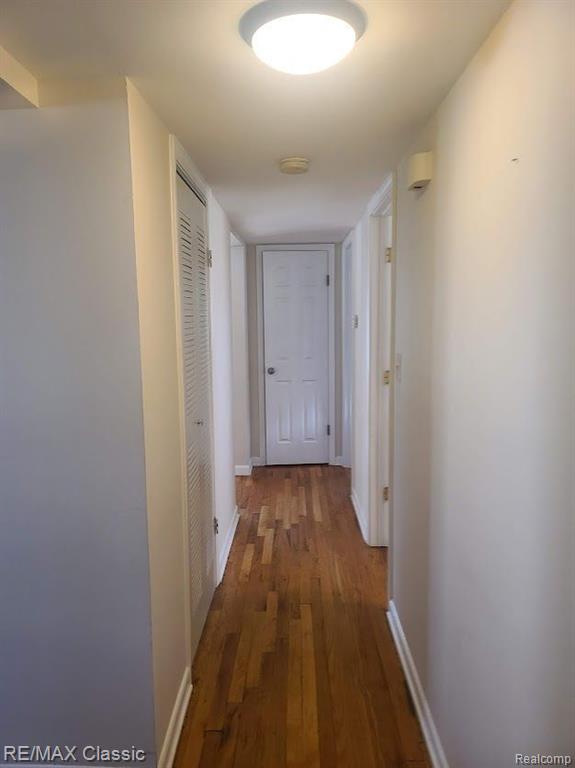 937 E ANNABELLE Avenue, Hazel Park, MI 48030 — Photo 20