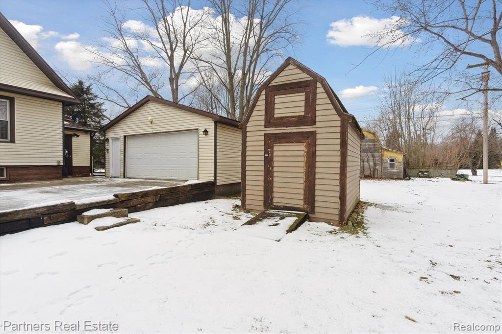 503 N Main Street, Webberville, MI 48892 — Photo 32