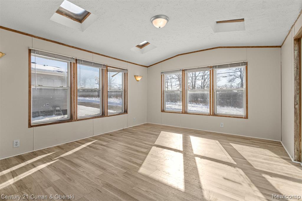 9824 Hathaway Drive, Northville, MI 48167 — Photo 4