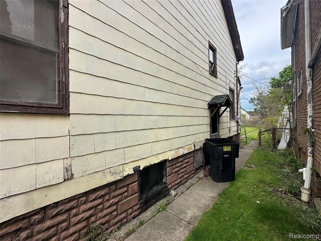 5042 Pennsylvania Street, Detroit, MI 48213 — Photo 65