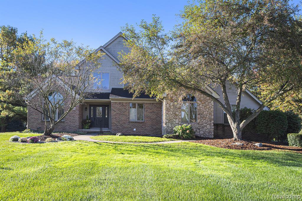 8620 Southridge Drive, Howell, MI 48843 — Photo 2