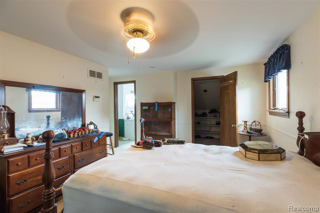 29823 Kingsbridge Drive, Gibraltar, MI — Photo 36