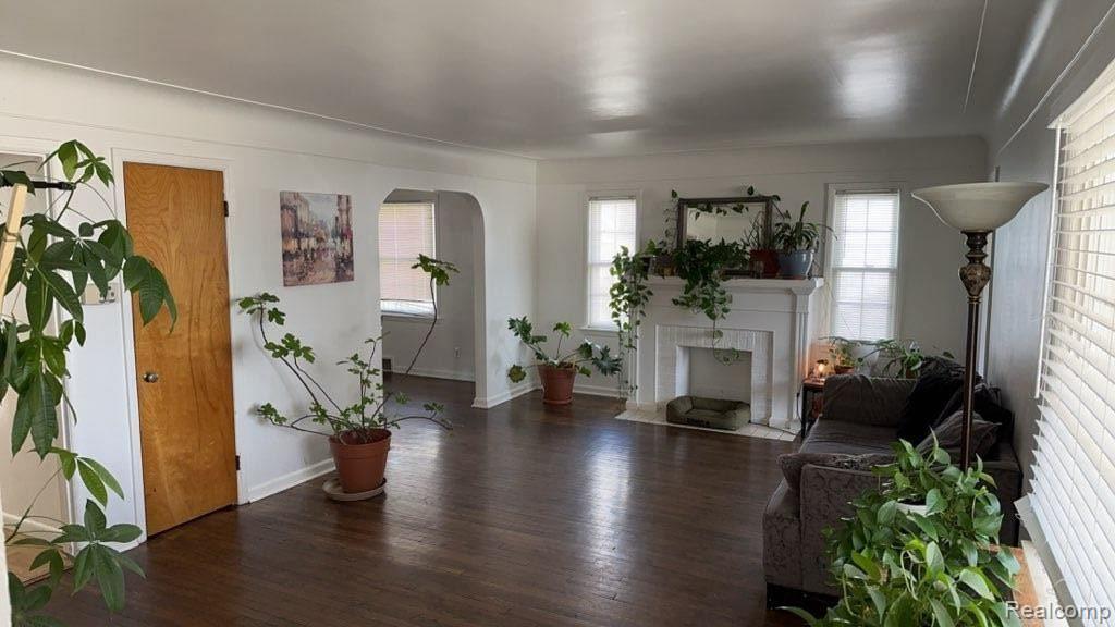 45859 CASS Avenue, Utica, MI 48317 — Photo 3