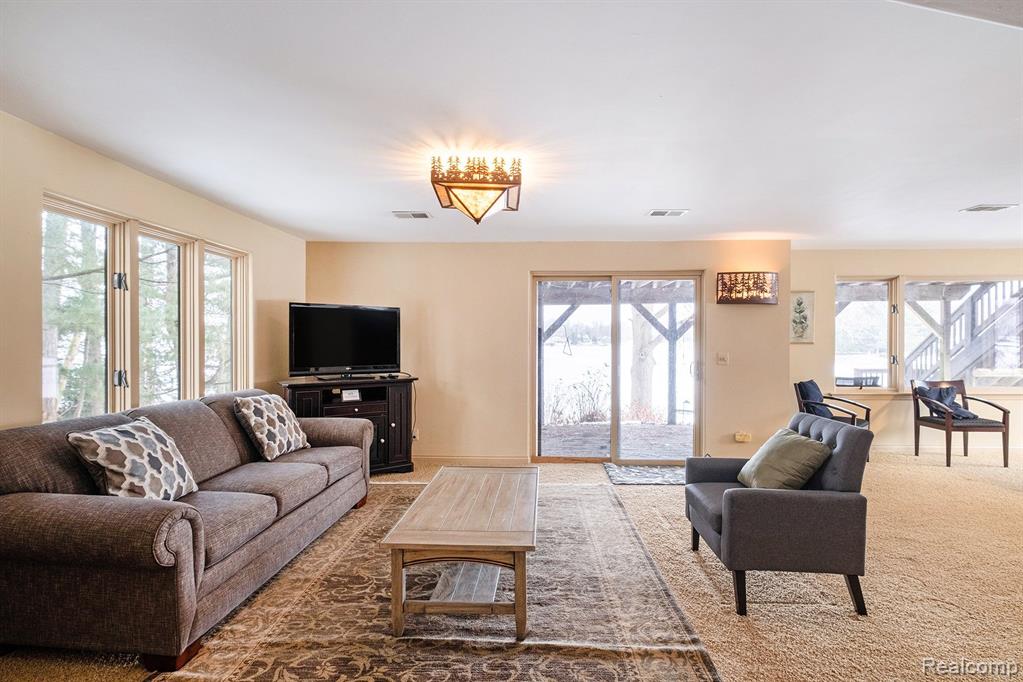 3654 WOODLAND Drive, Metamora, MI 48455 — Photo 24