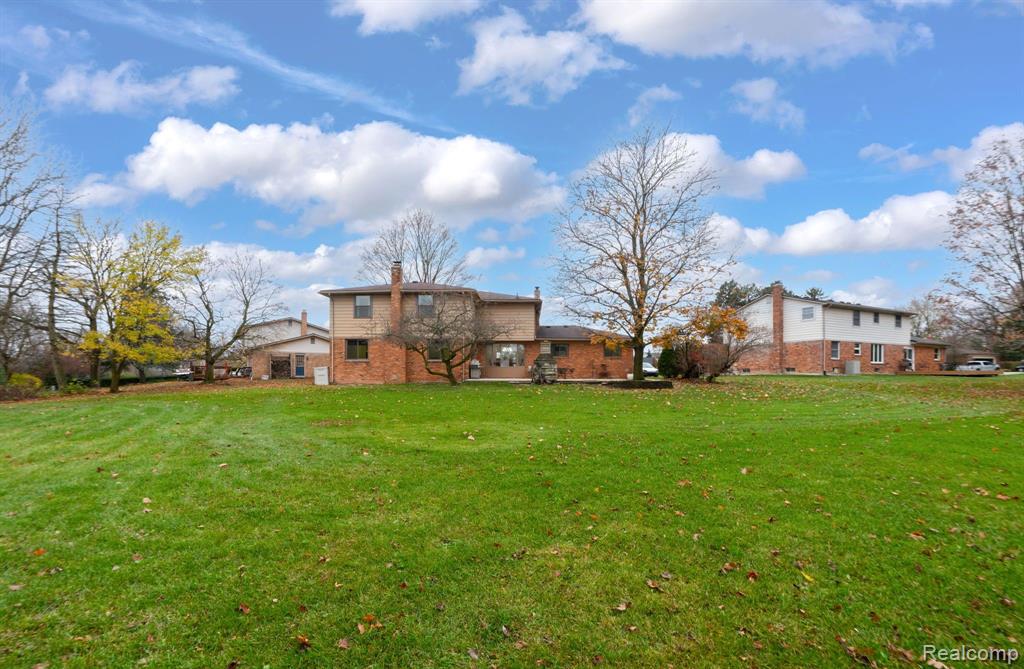 982 LANGLEY Road, Rochester Hills, MI 48309 — Photo 38