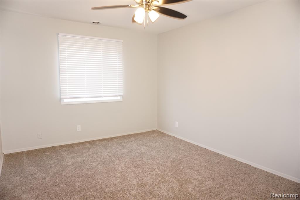314 FAIRGROVE Street, Romeo, MI 48065 — Photo 9