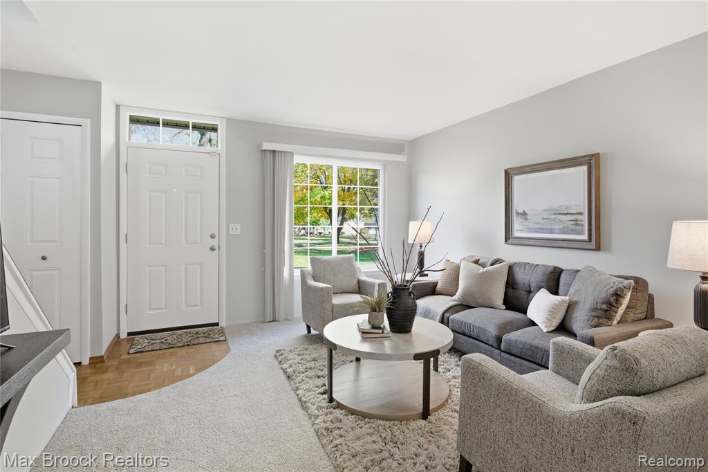 2846 Bombridge Court, Ann Arbor, MI 48104 — Photo 4