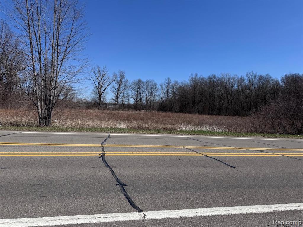 VAC Sibley Road, Romulus, MI 48174 — front exterior