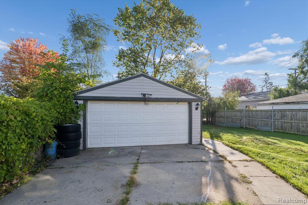 803 Dorset Avenue, Ypsilanti, MI 48198 — Photo 22