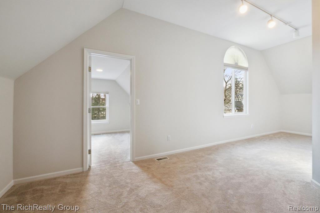 415 Sommerset Court, Ann Arbor, MI 48103 — Photo 23
