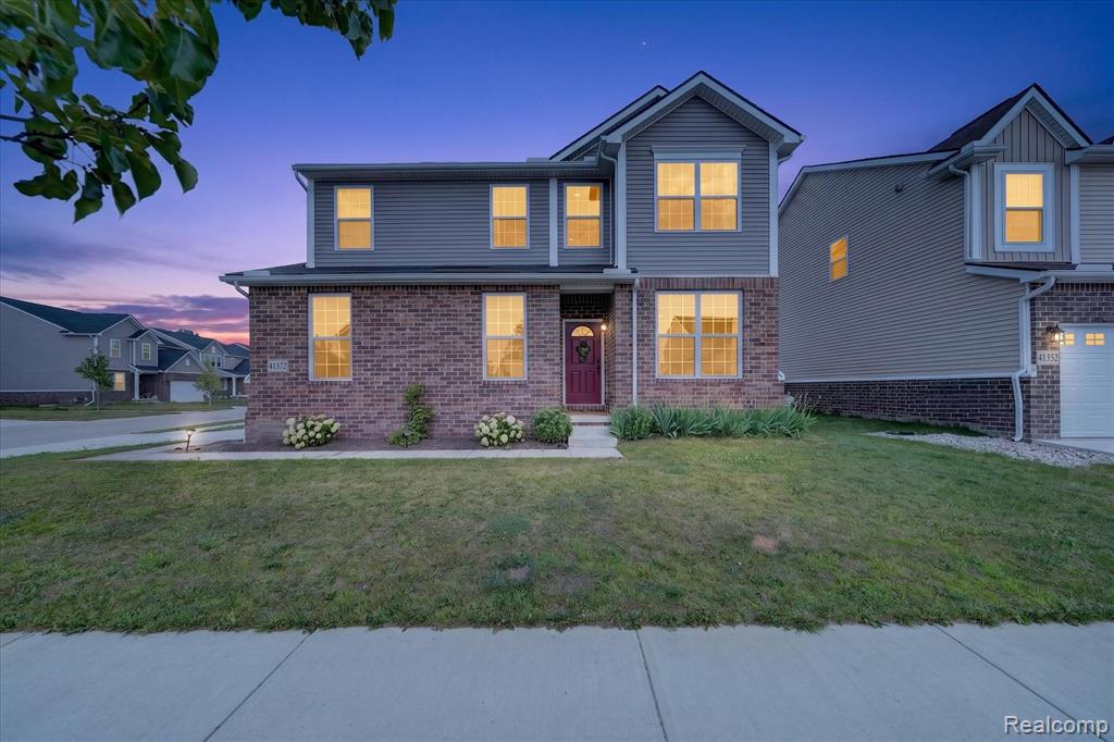 41372 Snowdon Drive, Clinton Twp, MI 48038