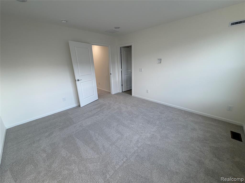 42822 Atwood Avenue, Novi, MI — Photo 39