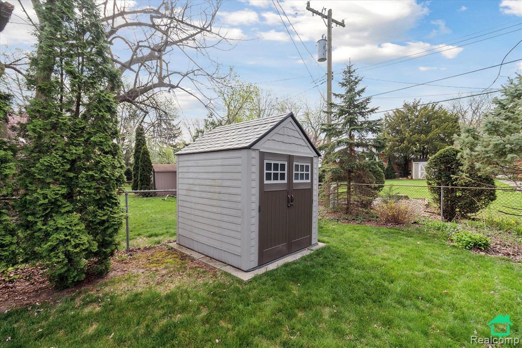 40807 Ivywood Lane, Plymouth, MI 48170 — Photo 44