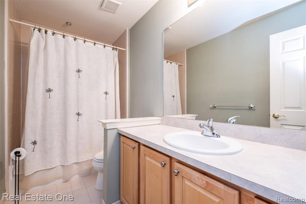 5716 Lancaster Lane, Commerce Twp, MI 48382 — Photo 50