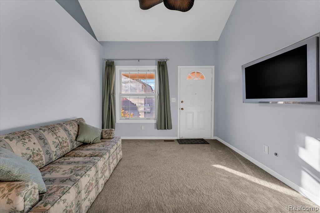 54 MAPLEGROVE Drive, 2, Clawson, MI — Photo 5