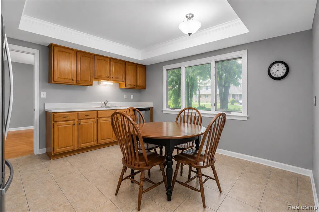32229 Cambridge Drive, Warren, MI 48093 — Photo 13