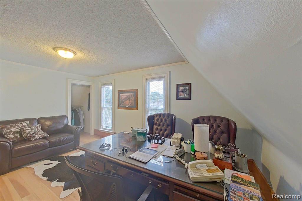 515 E GRAND RIVER Avenue, Howell, MI 48843 — Photo 47