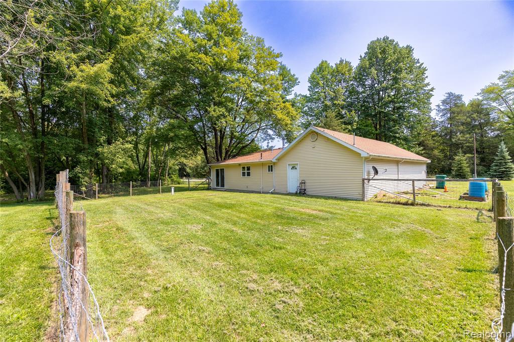 14405 Rawsonville Road, Belleville, MI 48111 — Photo 11