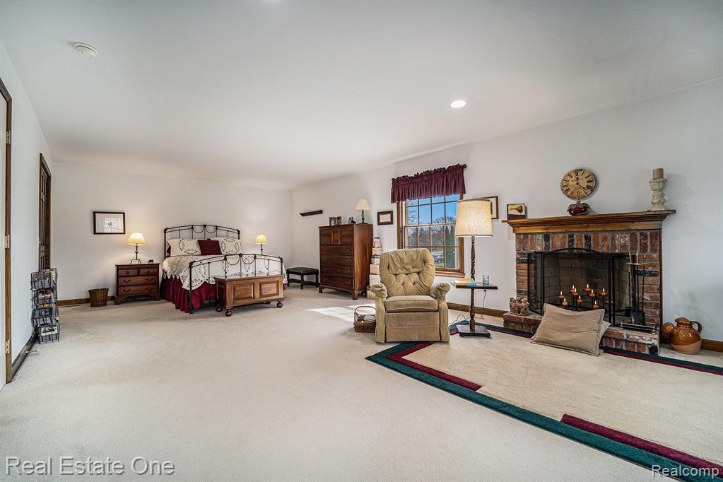 5367 LANGLEWOOD Drive, West Bloomfield, MI — Photo 17