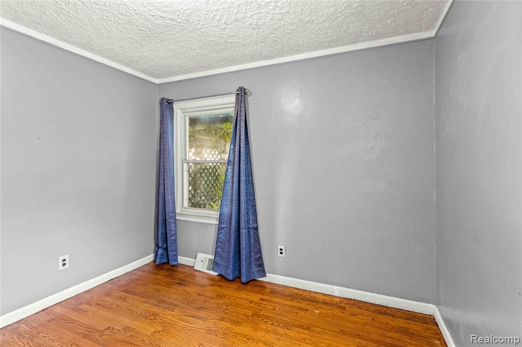 7642 Normile Street, Dearborn, MI 48126 — Photo 15