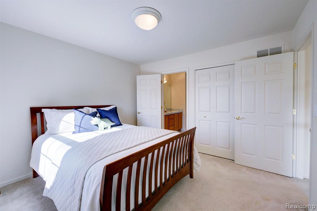 47774 PAVILLON Road, Canton, MI 48188 — Photo 32