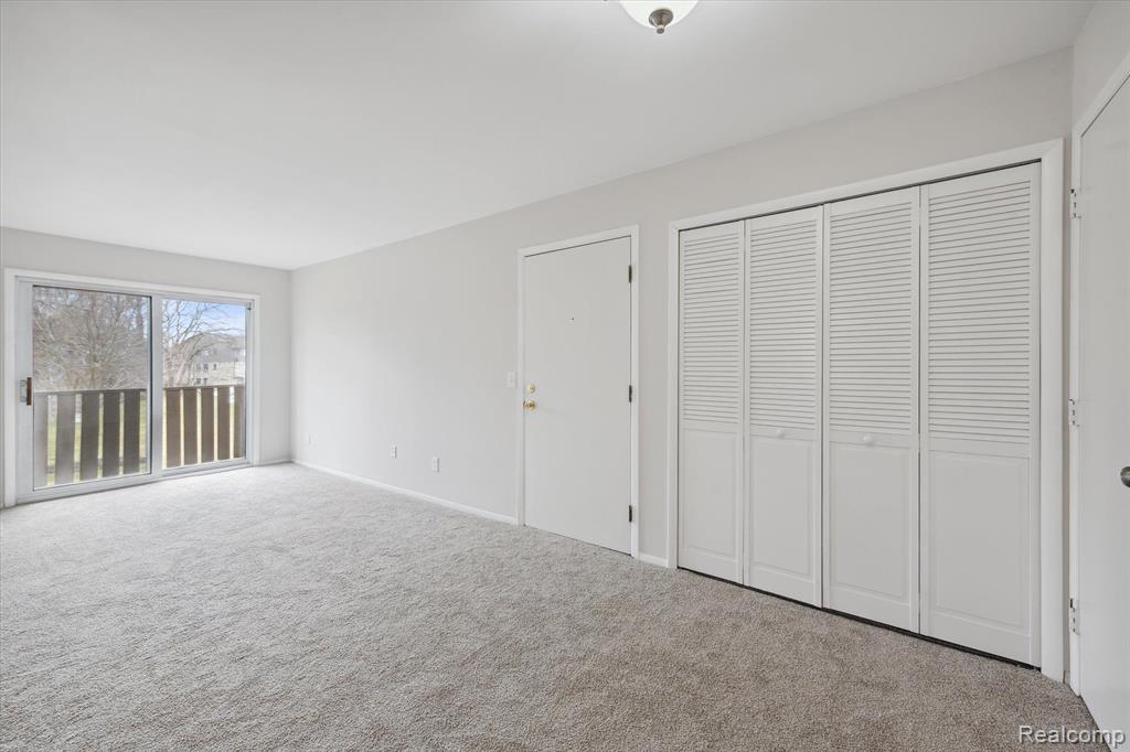 8719 Meadowbrook Drive, #5, Brighton, MI 48116 — Photo 17