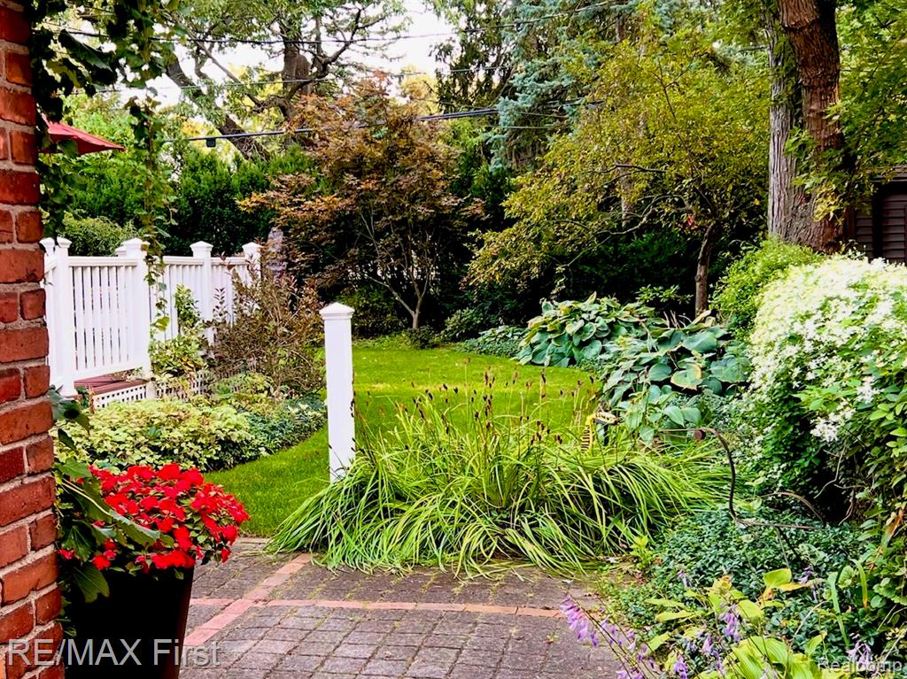 815 Oakridge, Ferndale, MI 48220 — Photo 41
