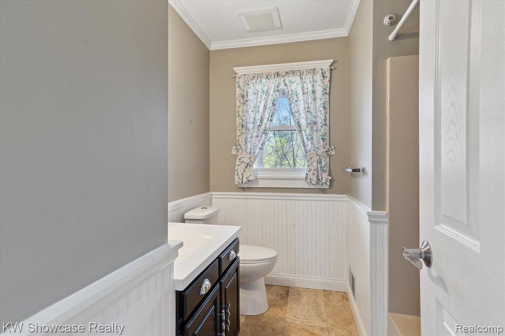 4105 WOODCROFT Street, White Lake, MI 48383 — Photo 17
