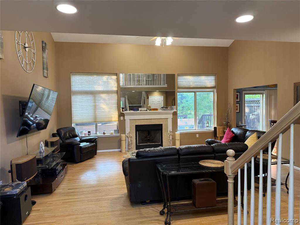 8318 Mill Pointe Court, Goodrich Vlg, MI — Photo 20
