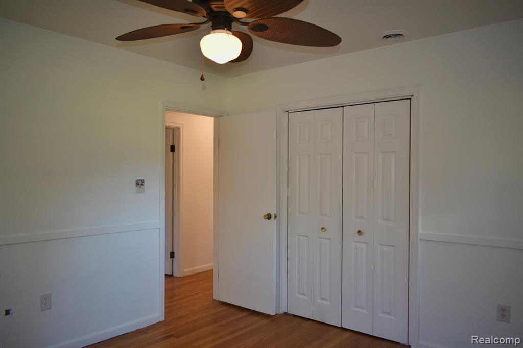 460 N EVANSDALE Drive, Bloomfield Hills, MI 48304 — Photo 19