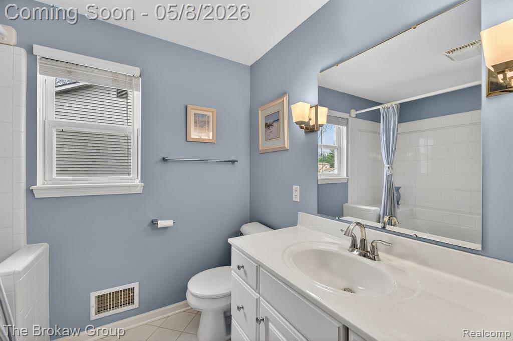 712 Layman Creek Circle, Grand Blanc, MI 48439 — Photo 29