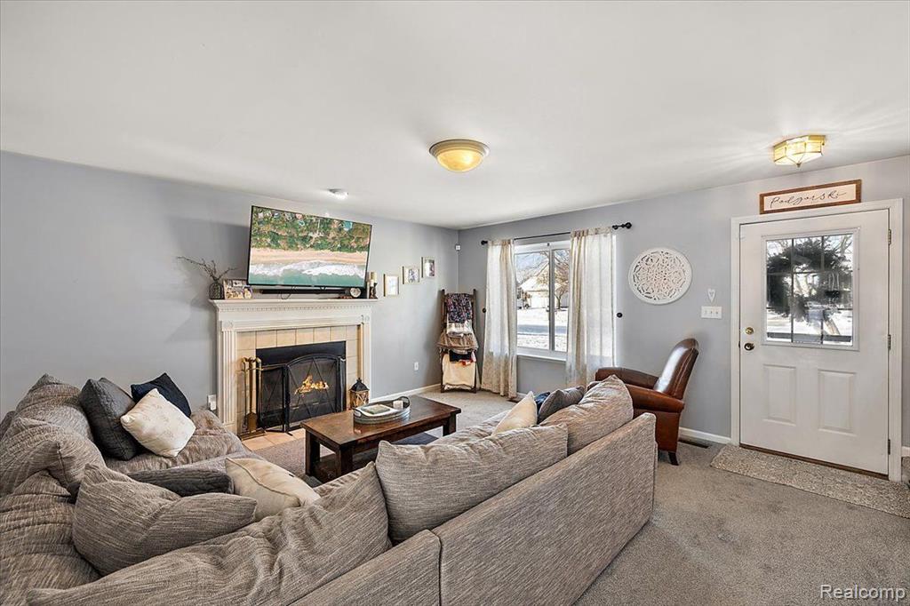 8958 SUNFLOWER, Whitmore Lake, MI 48189 — Photo 19
