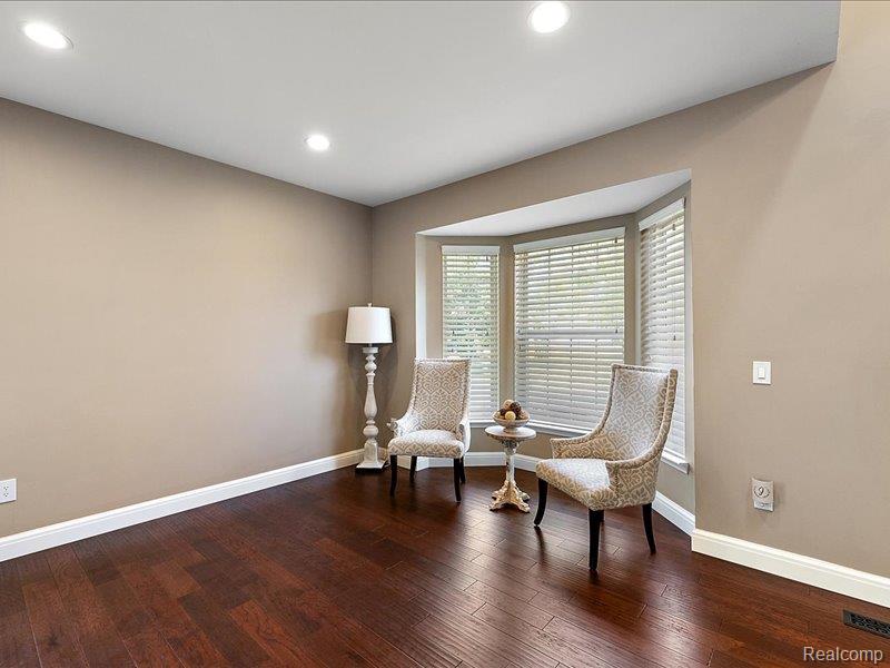 4884 Georgetown Drive, Rochester, MI 48306 — Photo 17