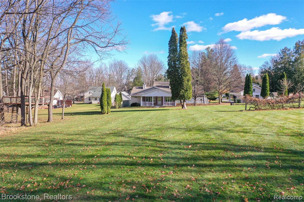 614 S East Street, Fenton, MI 48430 — Photo 34