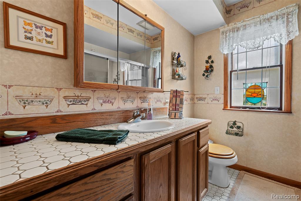 9044 Kemper Drive, South Lyon, MI 48178 — Photo 23