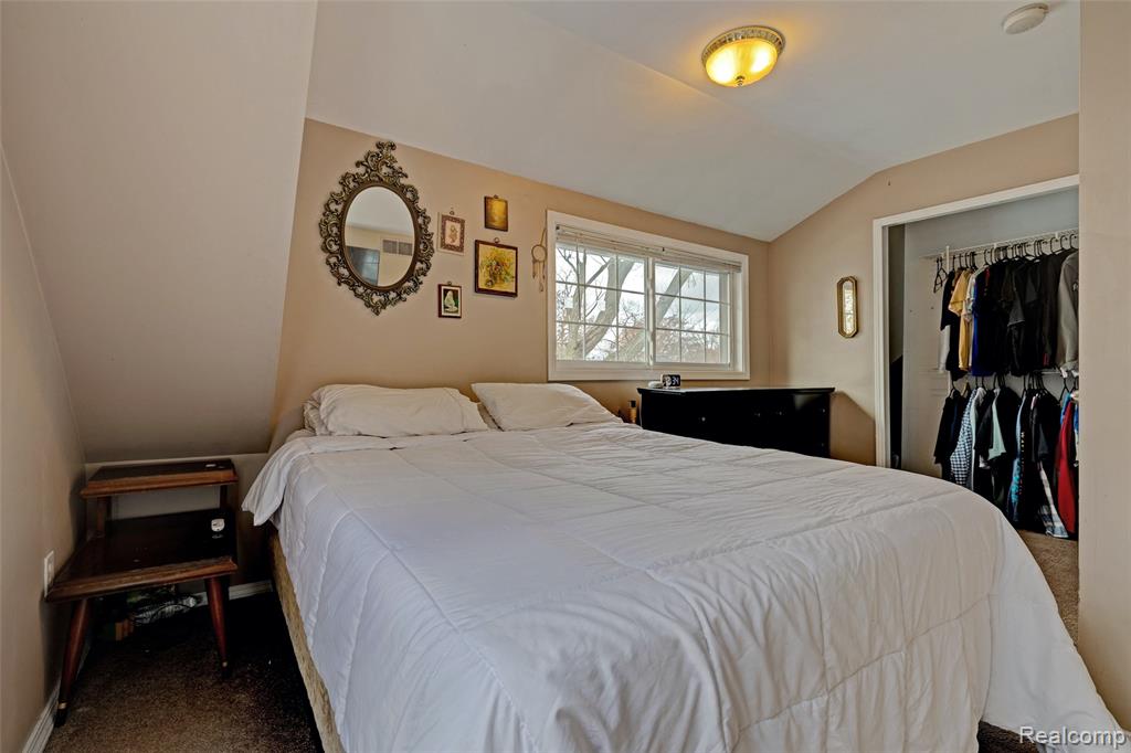 126 N North Shore Drive, Lake Orion, MI 48362 — Photo 27