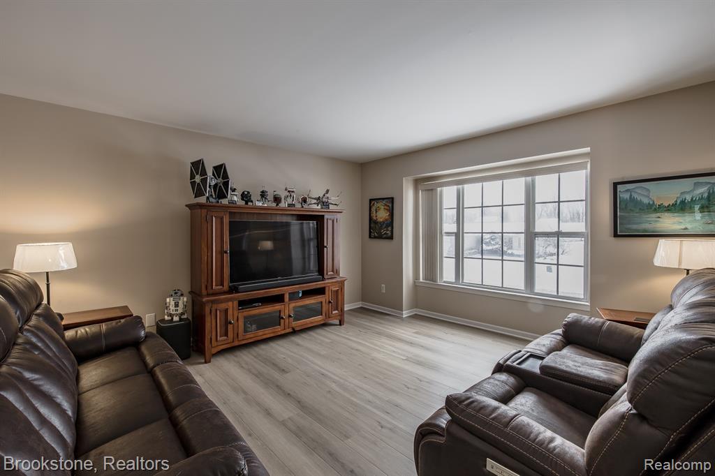9305 Tiger Run Trail, Davison, MI 48423 — Photo 10