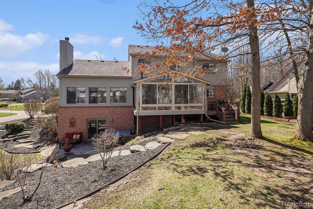 57598 HIDDEN TIMBERS Drive, South Lyon, MI 48178 — Photo 31
