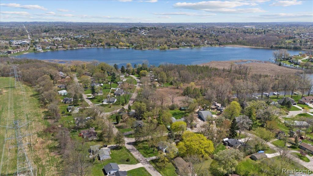 7003 TAPPON Drive, Clarkston, MI — Photo 35