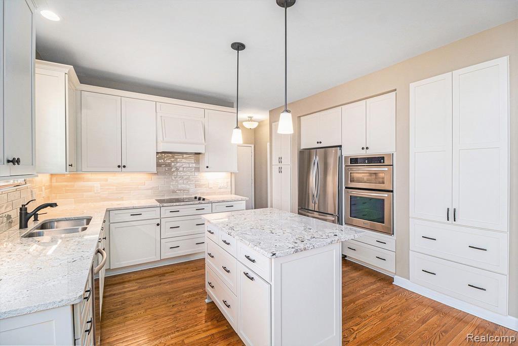 5245 MORET Court, Brighton, MI 48116 — Photo 7
