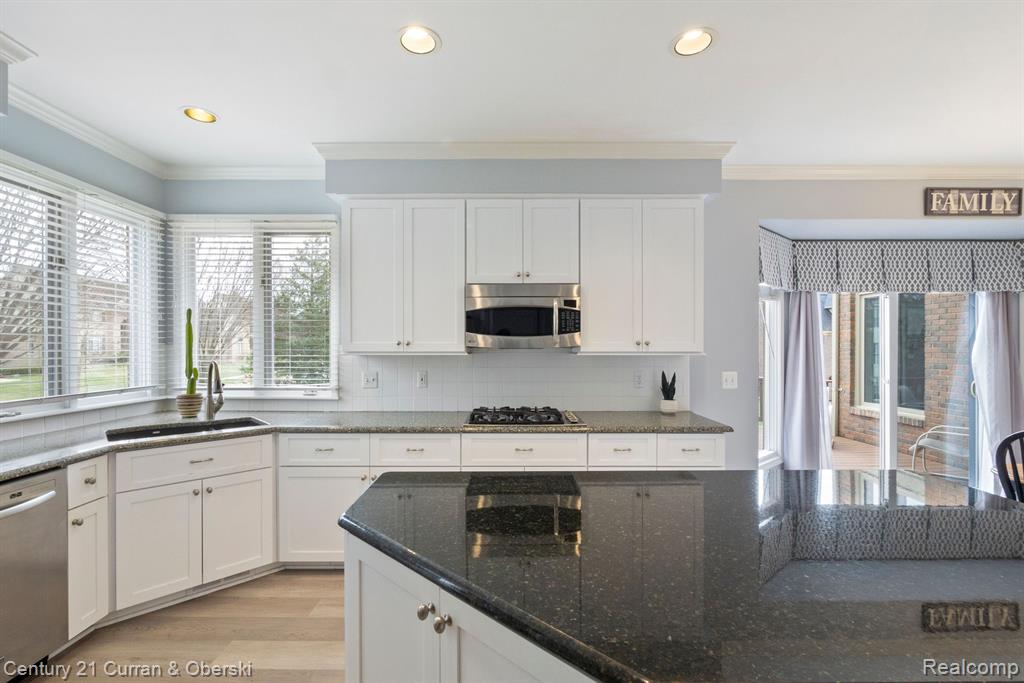 41671 SUDBURY, Novi, MI — Photo 20