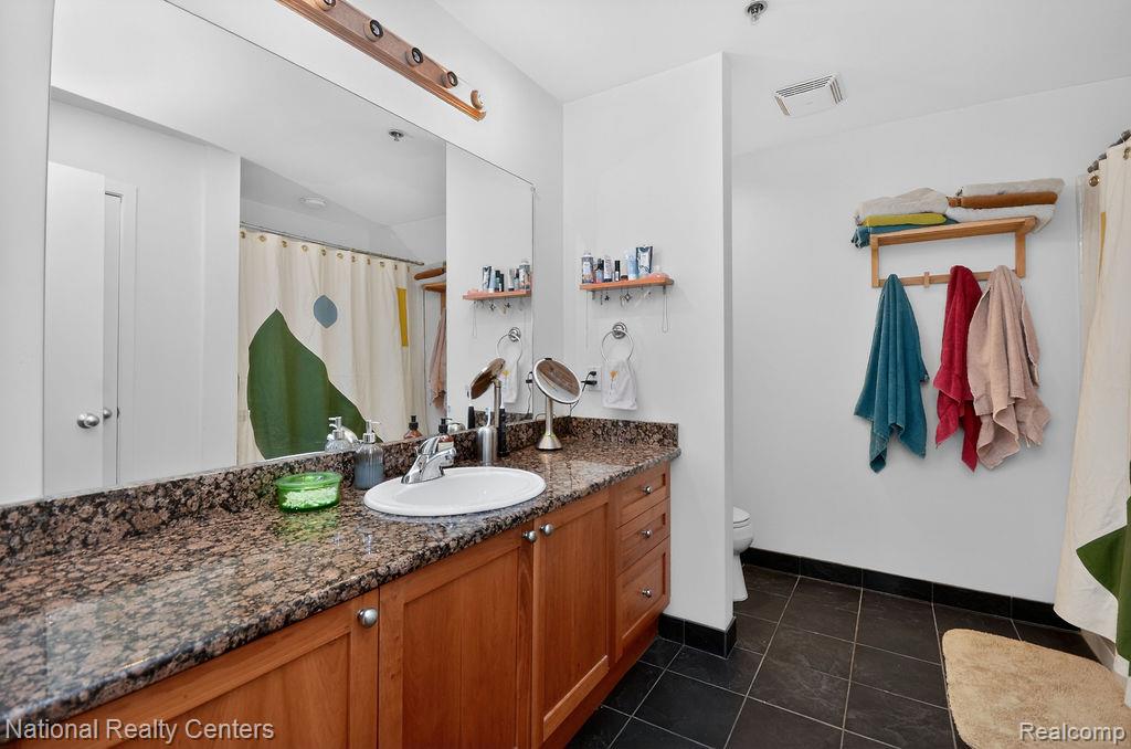 200 River Place Drive, 23, Detroit, MI 48207 — Photo 21