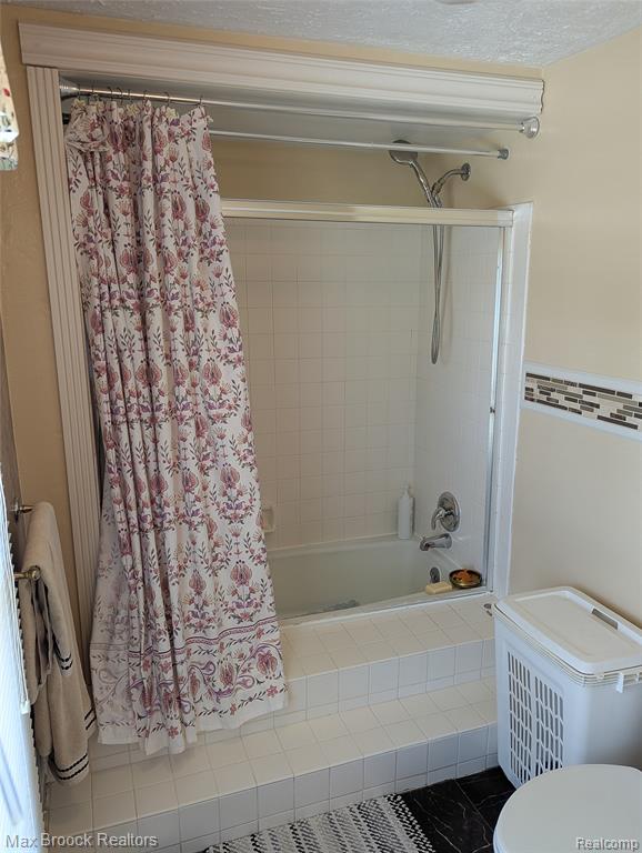 5415 White Hall Circle Circle, West Bloomfield, MI 48323 — Photo 32